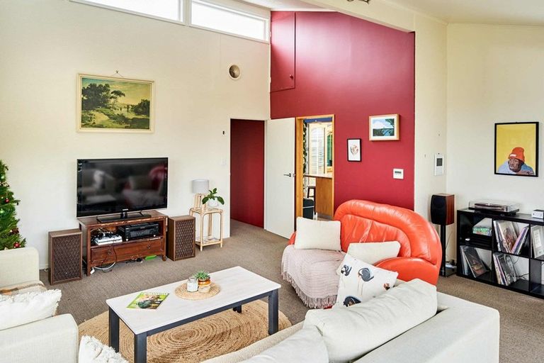 Photo of property in 3 Flint Way, Northland, Wellington, 6012