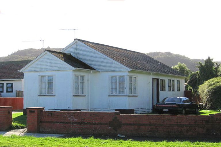 Photo of property in 5 Petherick Street, Taita, Lower Hutt, 5011