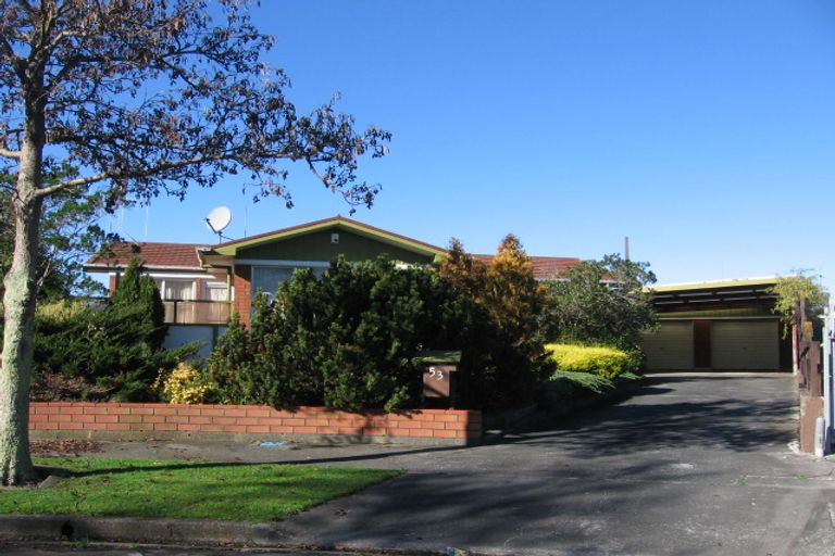 Photo of property in 53 Abraham Crescent, Milson, Palmerston North, 4414