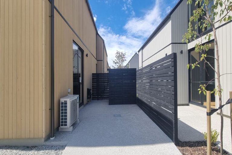 Photo of property in 4 Casterway Crescent, Jacks Point, 9371