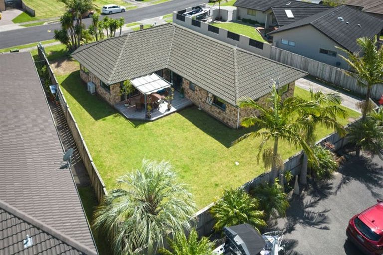 Photo of property in 60 Cholmondeley Crescent, Whitianga, 3510