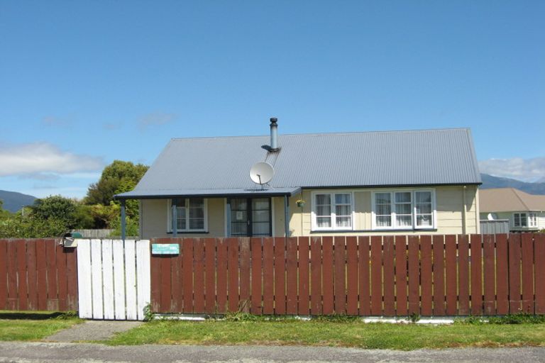 Photo of property in 54 Fonblanque Street, Westport, 7825