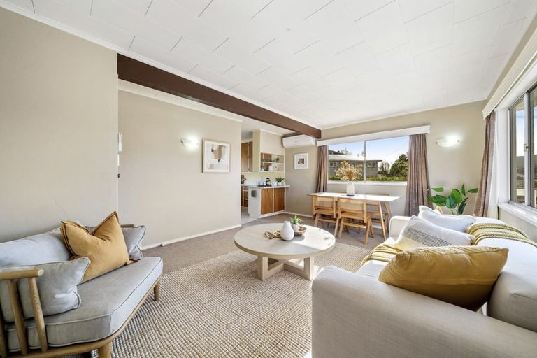 Photo of property in 4/1 Proctor Lane, Tawa, Wellington, 5028