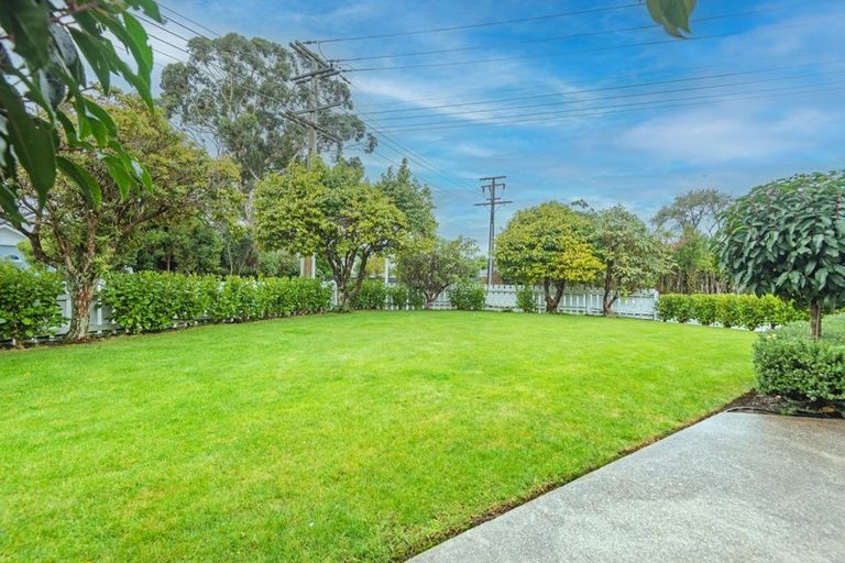 Photo of property in 10 Paterson Street, Pahiatua, 4910