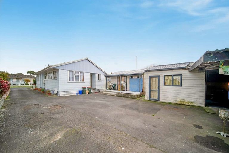 Photo of property in 53 Caravelle Close, Mangere, Auckland, 2022