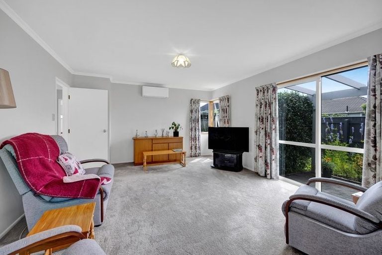 Photo of property in 9b Drake Street, Vogeltown, New Plymouth, 4310