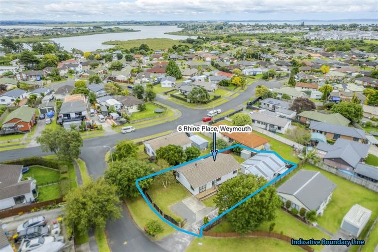 Photo of property in 6 Rhine Place, Weymouth, Auckland, 2103