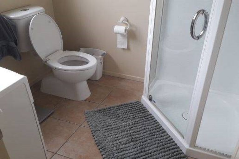 Photo of property in 3 Aotea Drive, Aotea, Porirua, 5024