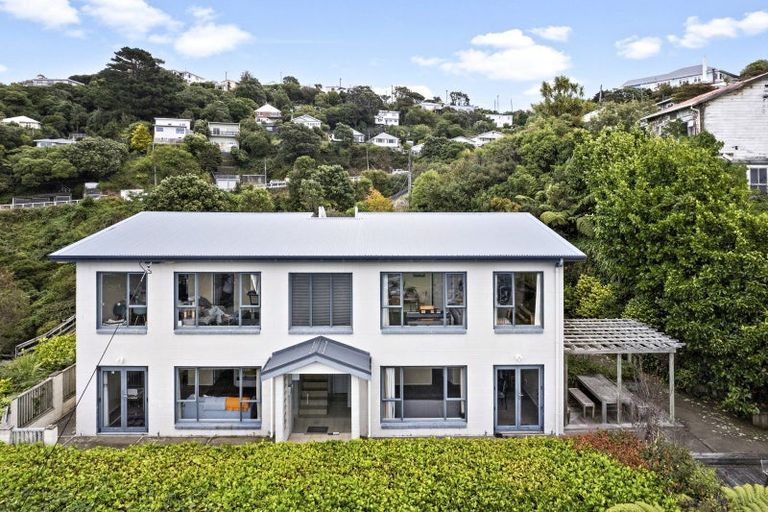 Photo of property in 80 Farnham Street, Mornington, Wellington, 6021