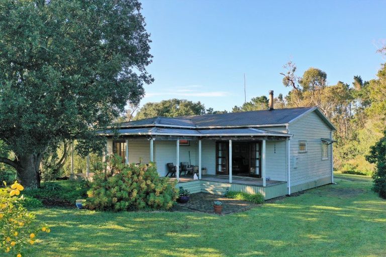 Photo of property in 3156 Pouto Road, Te Kopuru, 0391