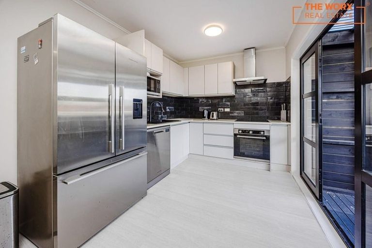 Photo of property in 150 Rangatira Road, Beach Haven, Auckland, 0626