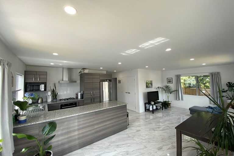 Photo of property in 104-104b Buckland Road, Mangere East, Auckland, 2024