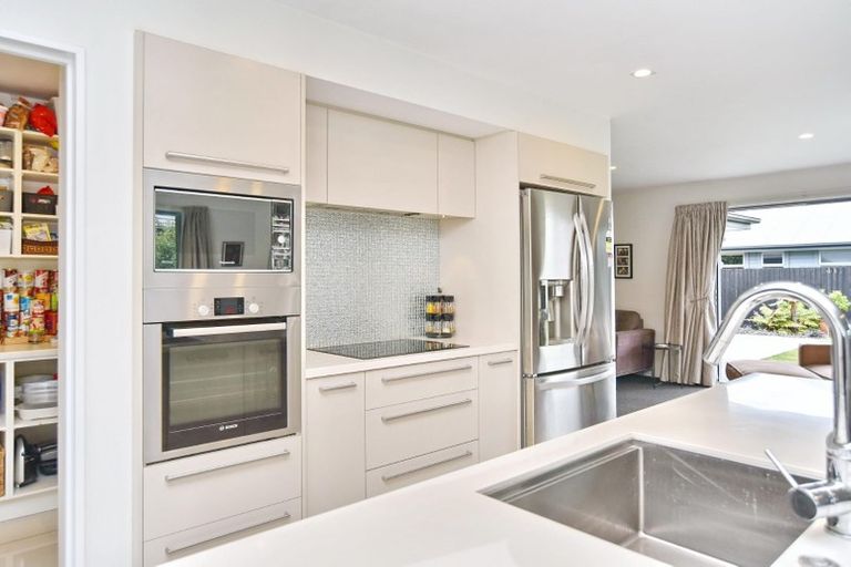 Photo of property in 6 Te Whenu Crescent, Marshland, Christchurch, 8083