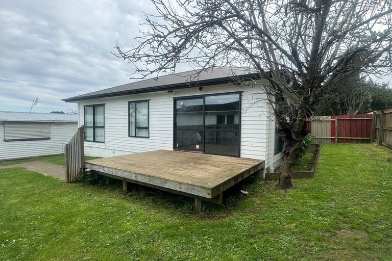 Photo of property in 20 Gambare Place, Wattle Downs, Auckland, 2103