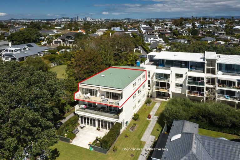 Photo of property in 5/21 Clifton Road, Hauraki, Auckland, 0622