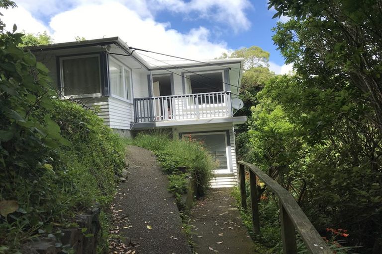 Photo of property in 2 Sydenham Street, Northland, Wellington, 6012