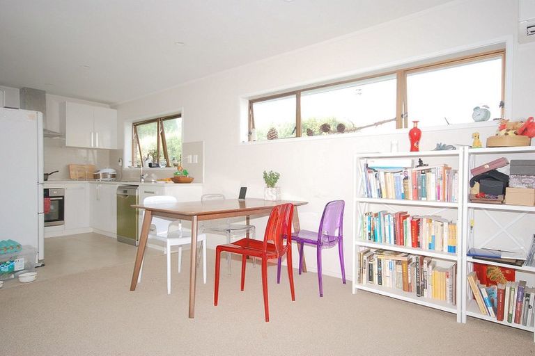 Photo of property in 2/28 Priestley Drive, Bucklands Beach, Auckland, 2014