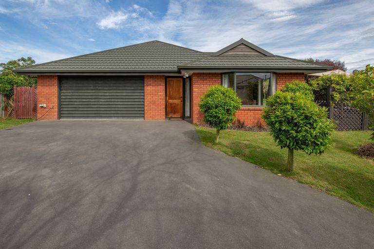 Photo of property in 3 Auden Common, Rolleston, 7614