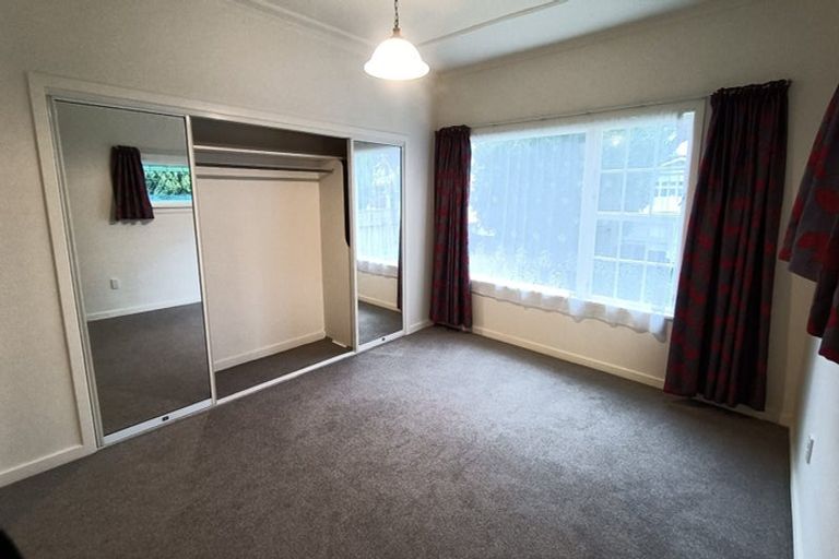Photo of property in 8 Norton Park Avenue, Fairfield, Lower Hutt, 5011