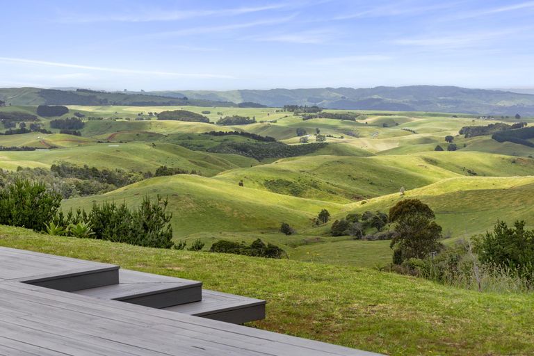 Photo of property in 448 Ruapuke Road, Raglan, 3296