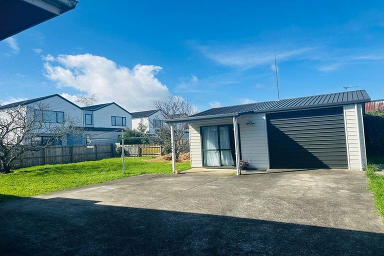 Photo of property in 30 Vine Street, Mangere East, Auckland, 2024