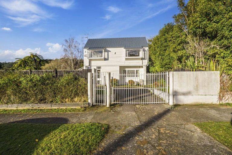 Photo of property in 451 Stokes Valley Road, Stokes Valley, Lower Hutt, 5019