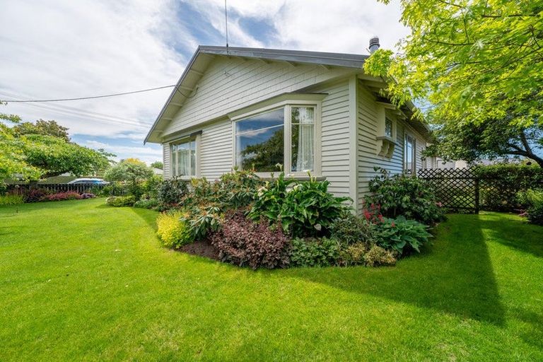 Photo of property in 77 Belt Street, Waimate, 7924