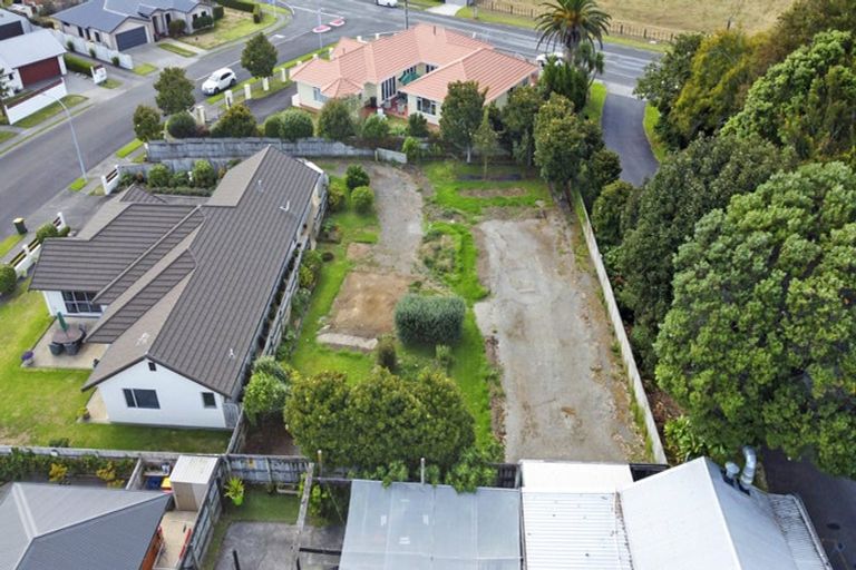 Photo of property in 3 Portland Drive, Highlands Park, New Plymouth, 4312