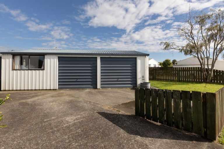Photo of property in 11a Longstead Avenue, Papamoa Beach, Papamoa, 3118