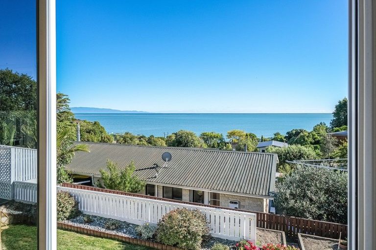 Photo of property in 18 Paremata Street, Atawhai, Nelson, 7010