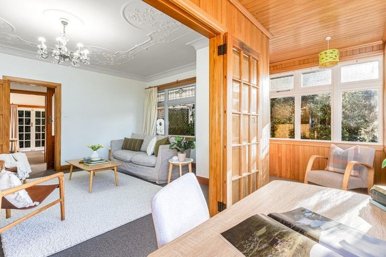 Photo of property in 196 Evans Bay Parade, Roseneath, Wellington, 6021