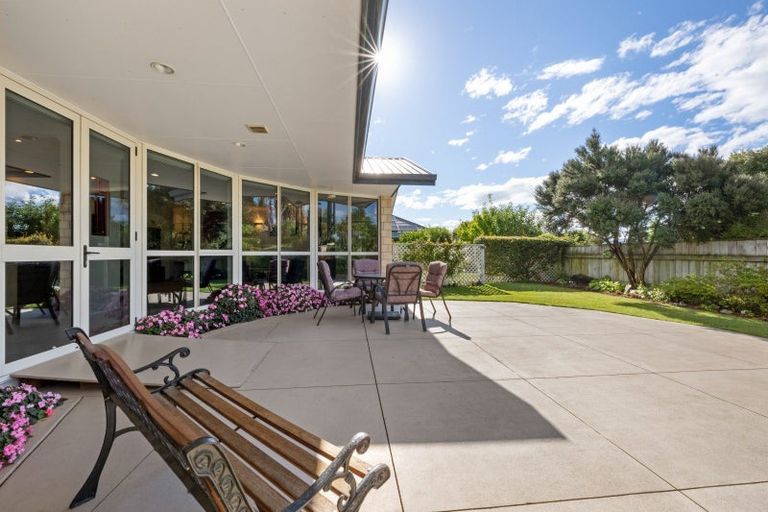 Photo of property in 2 De Castro Drive, Blenheim, 7201