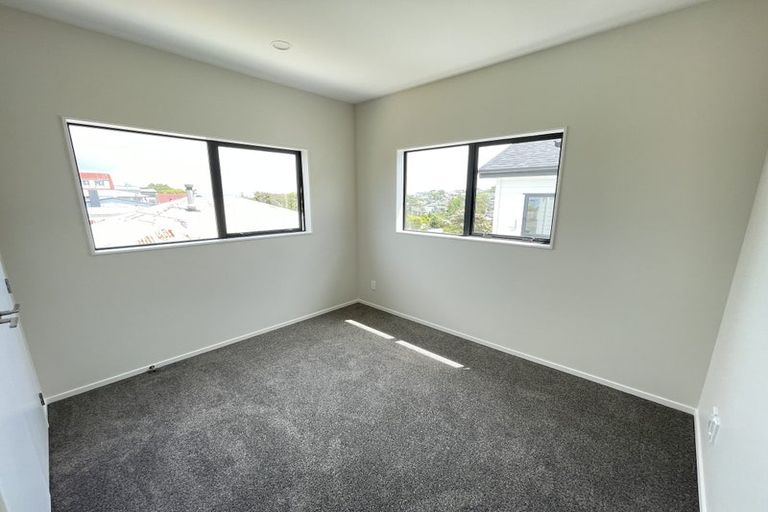 Photo of property in 133c Arran Road, Browns Bay, Auckland, 0630