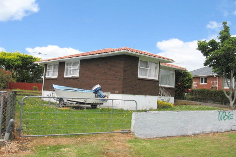 Photo of property in 26 Edinburgh Avenue, Rosehill, Papakura, 2113