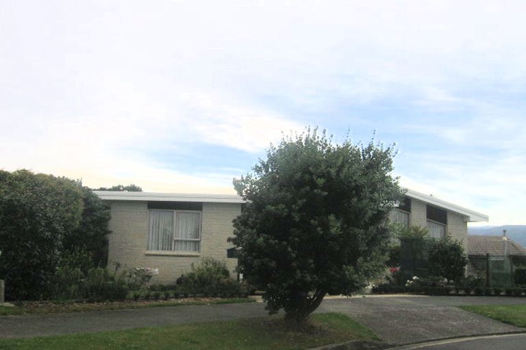Photo of property in 3 Jacaranda Grove, Maungaraki, Lower Hutt, 5010