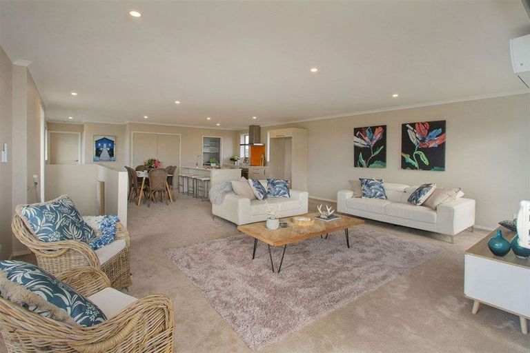 Photo of property in 2 Mutetai Road, Clarks Beach, 2122