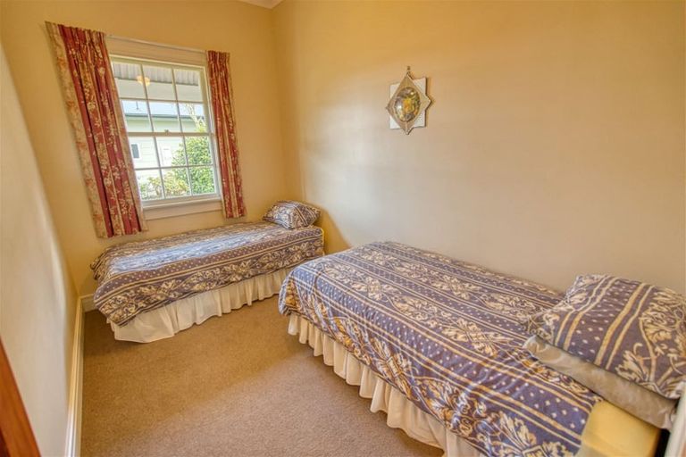 Photo of property in 66 Ahau Street, Moana, 7872