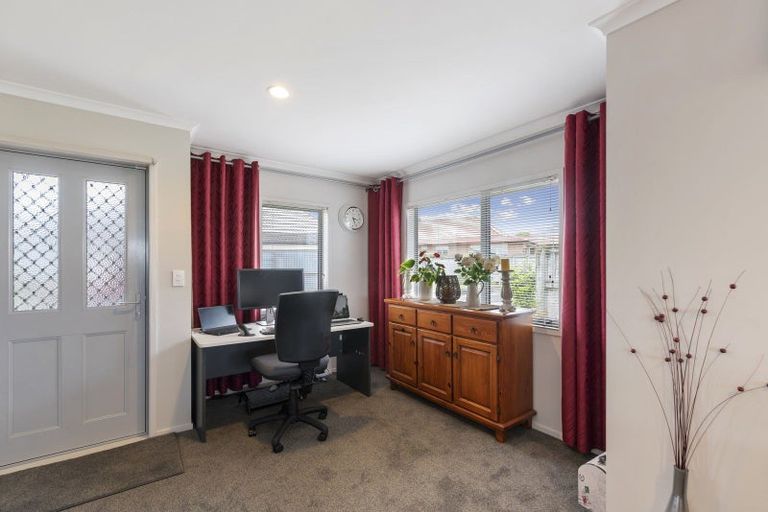 Photo of property in 57/91 Mako Mako Road, Levin, 5510