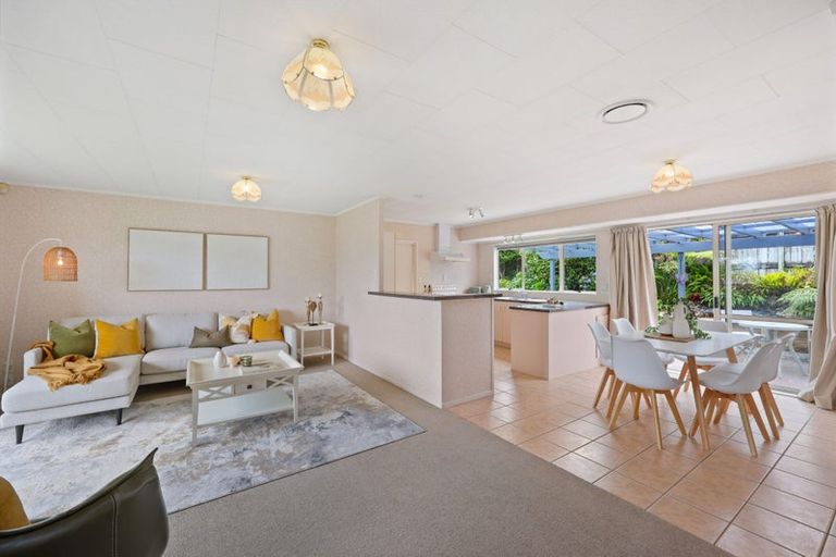 Photo of property in 22 Harvest Drive, Henderson, Auckland, 0612
