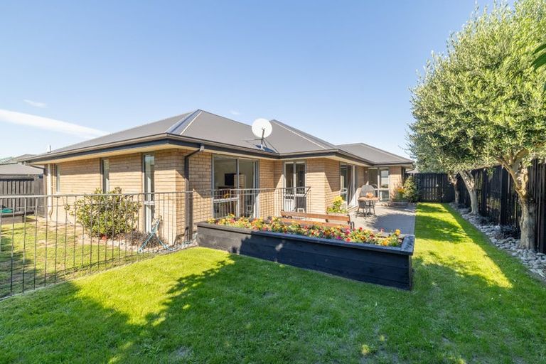 Photo of property in 11 Ferdinand Terrace, Yaldhurst, Christchurch, 8042