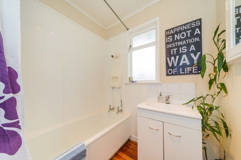 Photo of property in 12 Monckton Street, Feilding, 4702