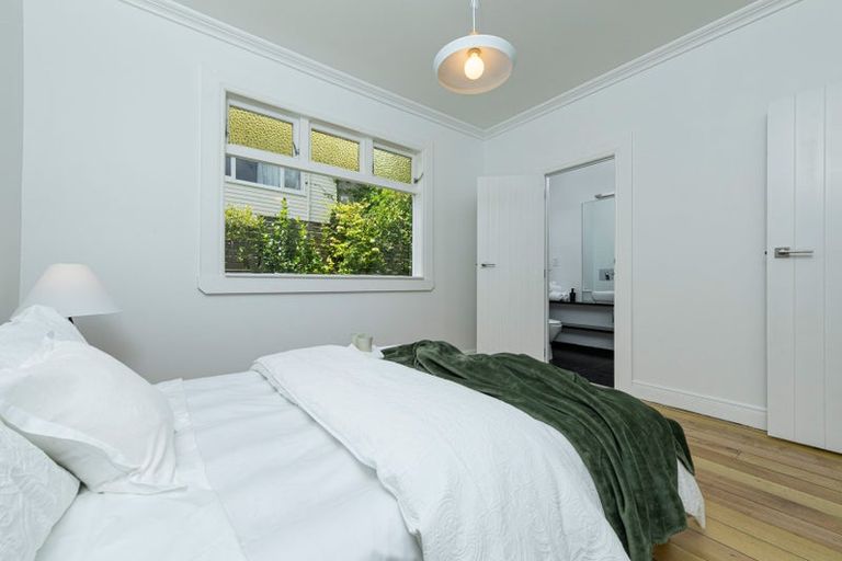 Photo of property in 9 Pine Avenue, Henderson, Auckland, 0612