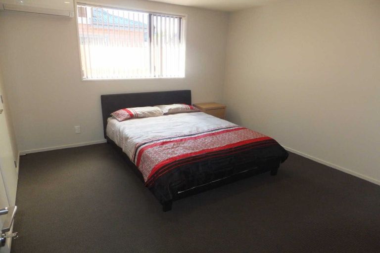 Photo of property in 76a Peer Street, Upper Riccarton, Christchurch, 8041