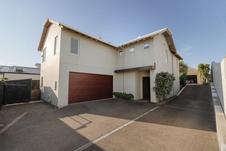 Photo of property in 215b Oceanbeach Road, Mount Maunganui, 3116