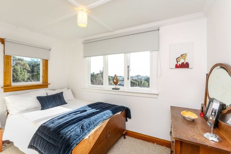 Photo of property in 76 Belt Road, New Plymouth, 4310