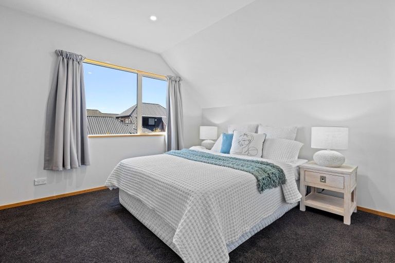 Photo of property in 16 Patricia Place, Harewood, Christchurch, 8051