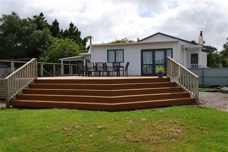 Photo of property in 9 Fitzgerald Road, Drury, 2113