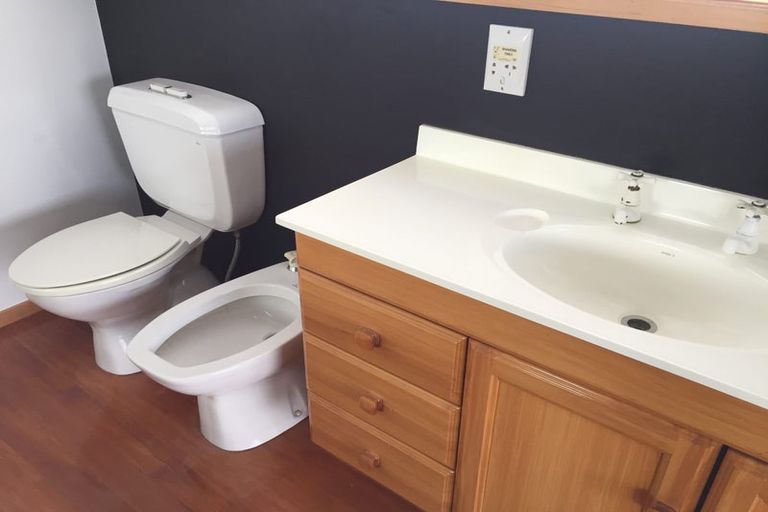 Photo of property in 1/2 Wolfe Street, Regent, Whangarei, 0112