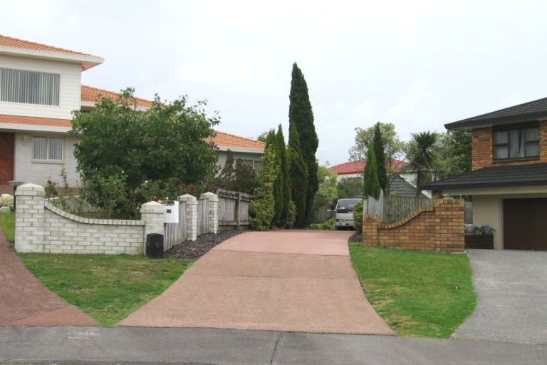 Photo of property in 15 Soling Place, West Harbour, Auckland, 0618