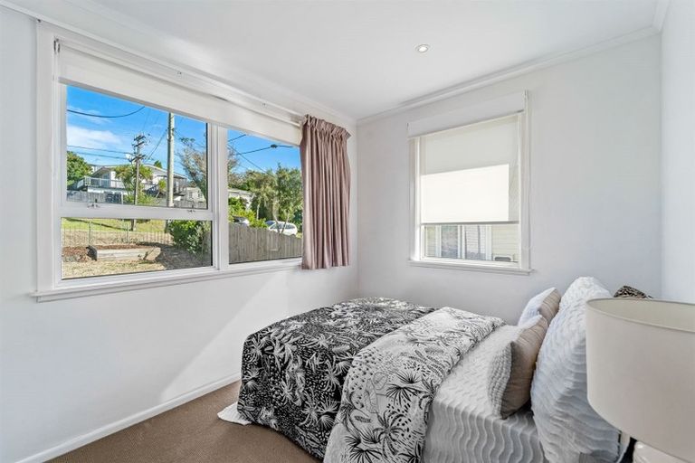 Photo of property in 1/23 Bond Crescent, Forrest Hill, Auckland, 0620